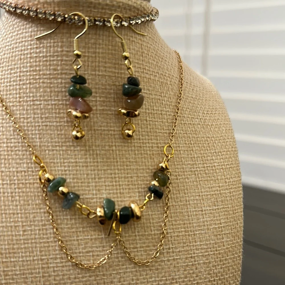 ARTISAN gold and Agate necklace and earrings Jewelry Set